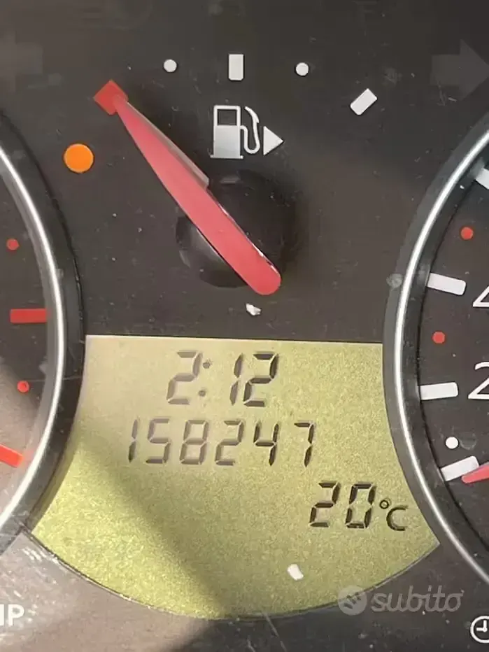 Usata Nissan Micra 80 CV (58 kW) 2005 Grigio Utilitaria