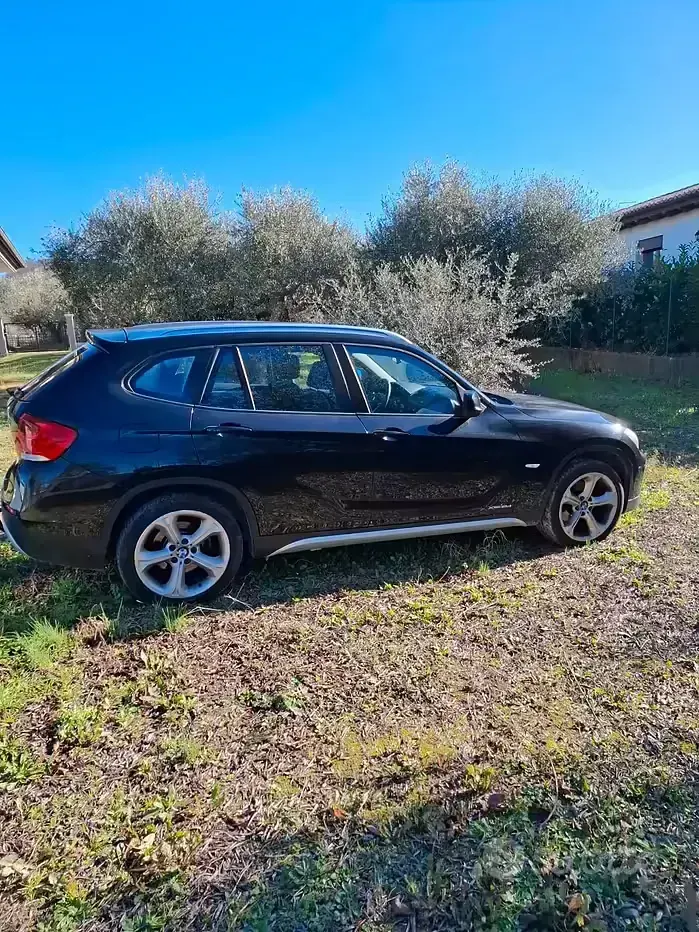 Usata BMW X1 143 CV (105 kW) 2010 Nero SUV