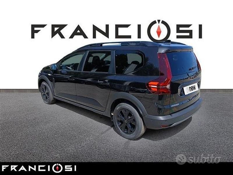 Usata Dacia Jogger Extreme 101 CV (74 kW) 2025 Nero Monovolume