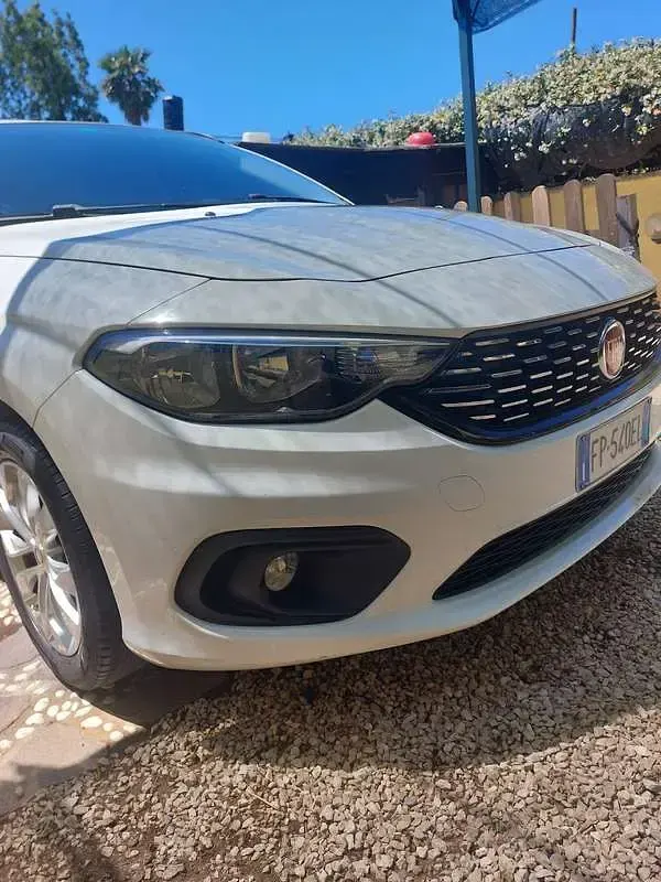 Usata Fiat Tipo Business 120 CV (88 kW) 2018 Bianco Station wagon