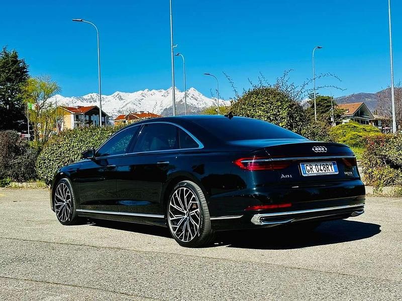 Usata Audi A8L Ambiente 286 CV (210 kW) 2023 Nero Berlina