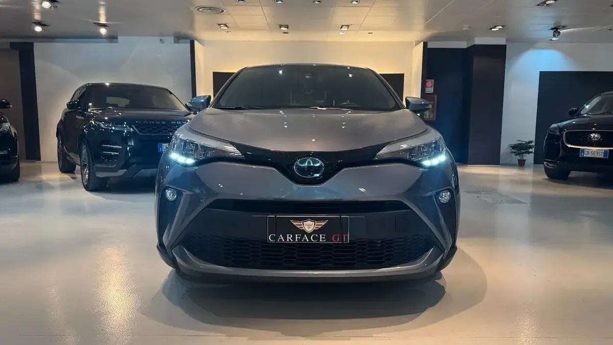 Usata Toyota C-HR 152 CV (111 kW) 2021 Grigio SUV