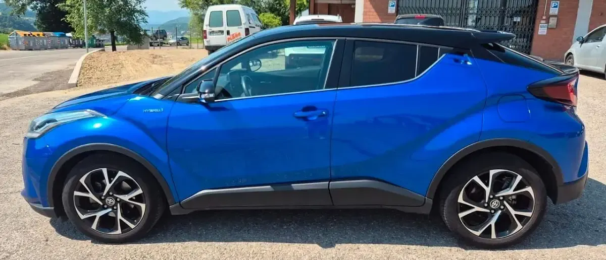 Usata Toyota C-HR Trend 183 CV (134 kW) 2021 Blu SUV