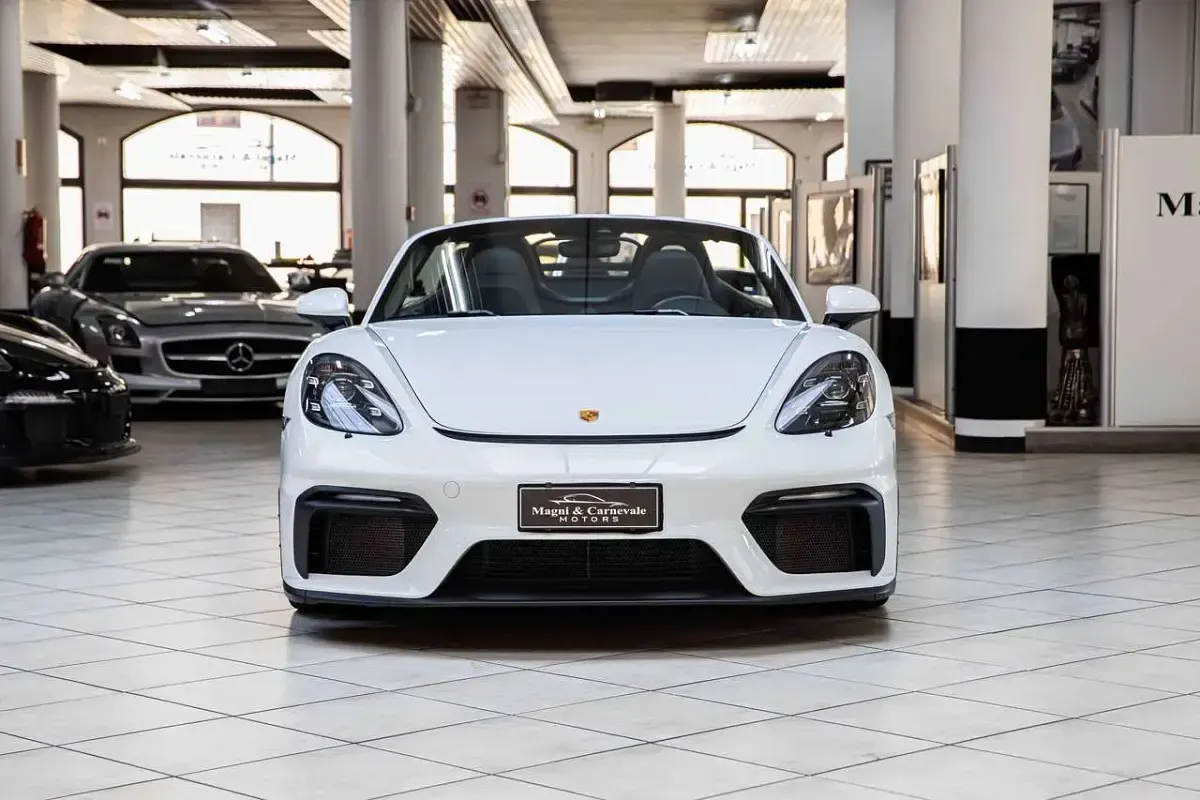 Usata Porsche 718 Spyder Sport 420 CV (308 kW) 2022 Bianco Cabrio