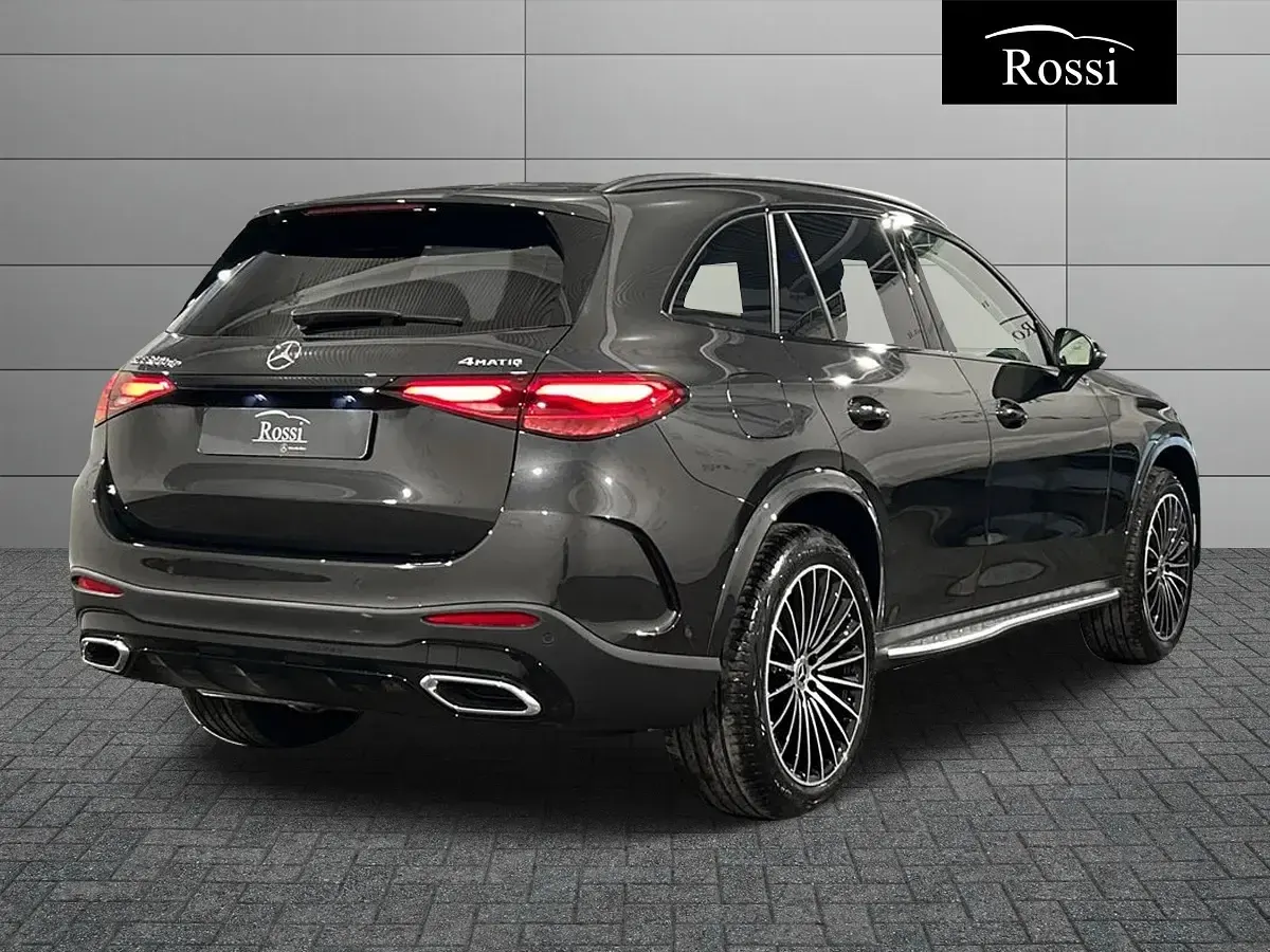 Nuova Mercedes GLC300de 197 CV (144 kW) 2026 Nero