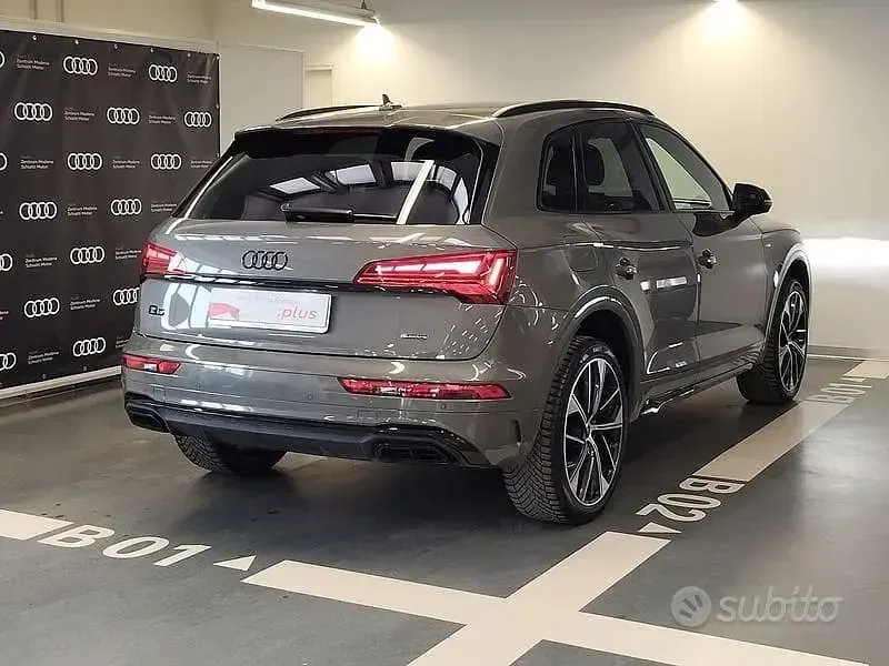 Usata Audi Q5 Ambiente 204 CV (150 kW) 2024 Grigio SUV
