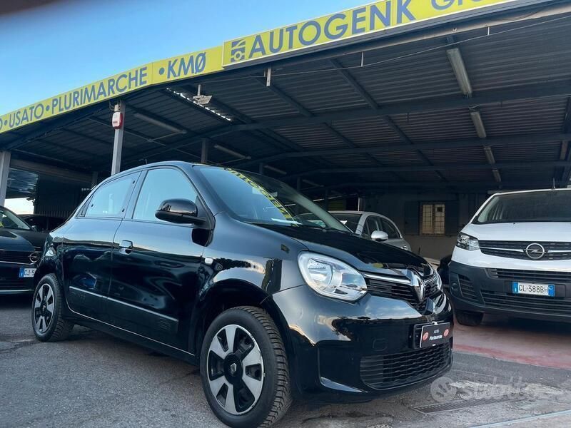 Usata Renault Twingo Zen 65 CV (47 kW) 2022 Nero Utilitaria