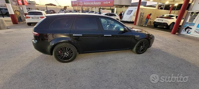 Usata Alfa Romeo 159 150 CV (110 kW) 2007 Nero Station wagon