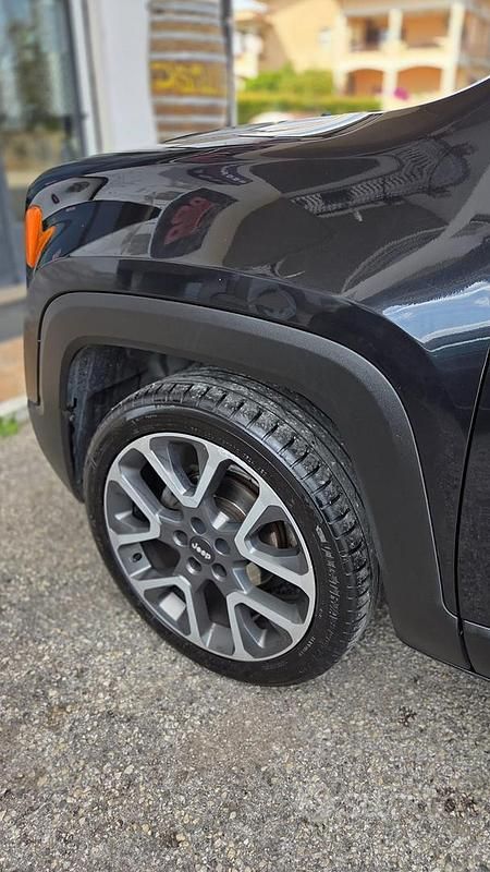 Usata Jeep Renegade Limited 120 CV (88 kW) 2015 Nero SUV