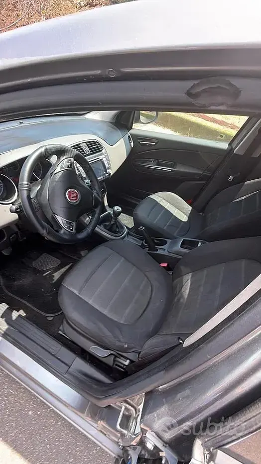 Usata Fiat Bravo 105 CV (77 kW) 2012 Grigio Utilitaria