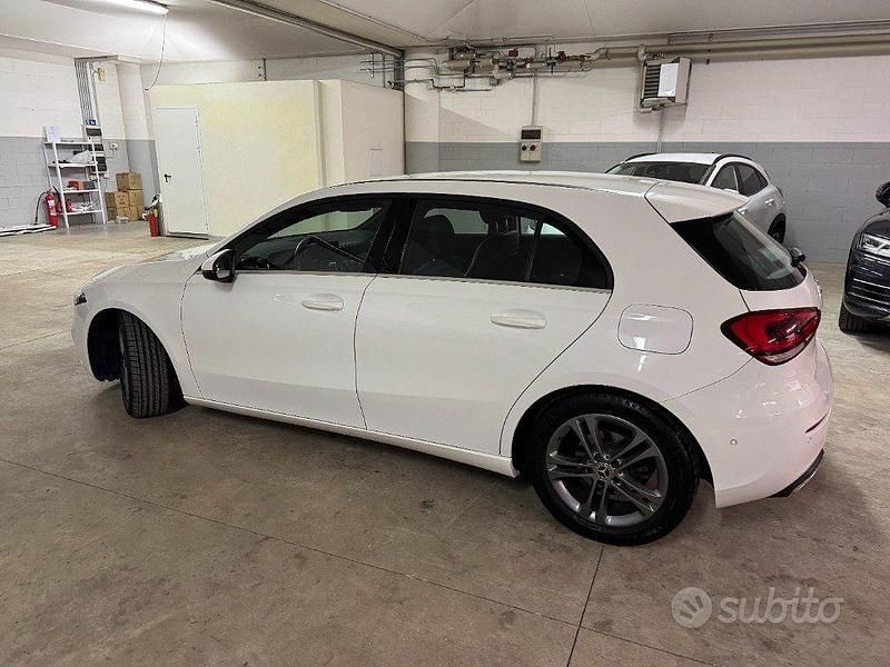 Usata Mercedes A180 Premium 116 CV (85 kW) 2018 Bianco Berlina