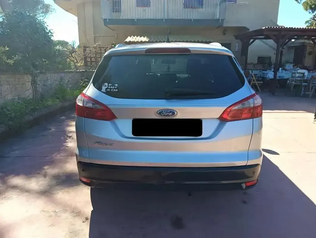Usata Ford Focus Titanium 116 CV (85 kW) 2011 Station wagon
