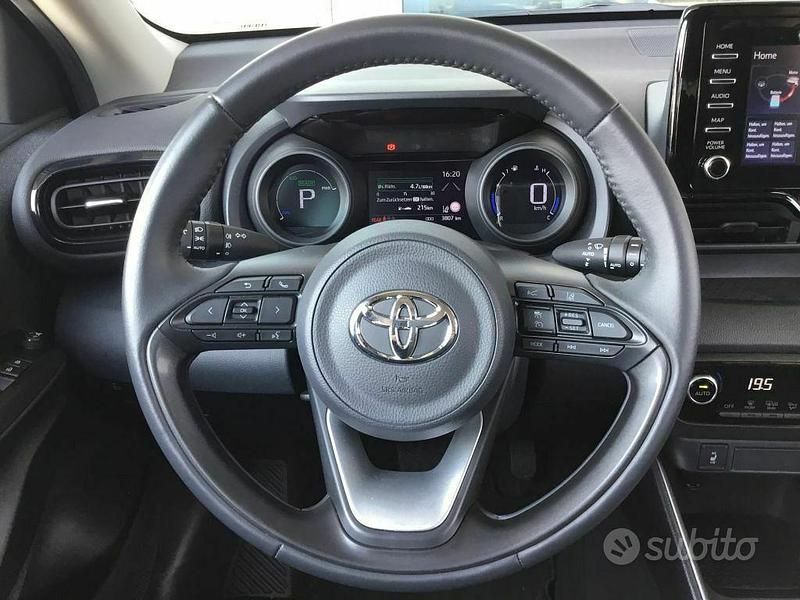 Usata Toyota Yaris 130 CV (95 kW) 2021 Nero Utilitaria