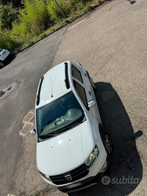 Bianco Usata 2016 Dacia Sandero Stepway Due volumi | 4000 € - Immagine 1/3