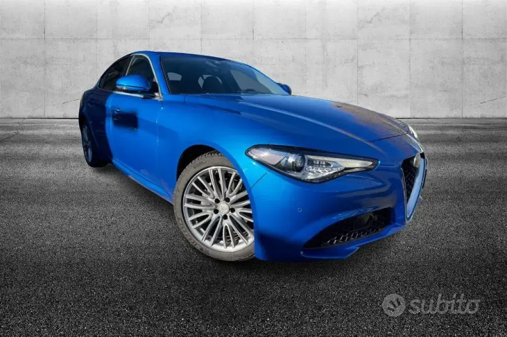 Usata Alfa Romeo Giulia Super 200 CV (147 kW) 2019 Blu/azzurro Berlina