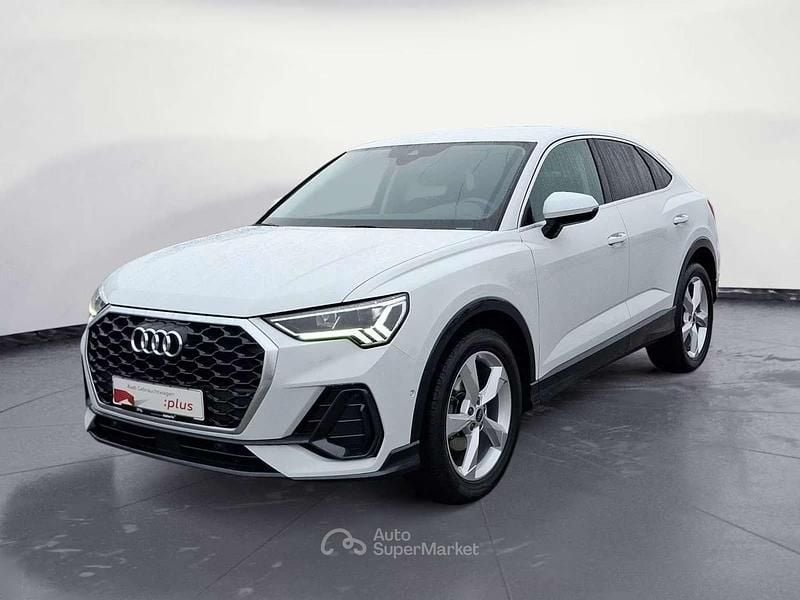 Bianco Usata 2023 Audi Q3 Sportback Ambiente SUV | 33.990 € (Super prezzo) - Immagine 1/4
