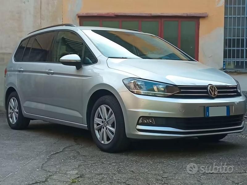 Usata VW Touran Business 150 CV (110 kW) 2019 Grigio Monovolume