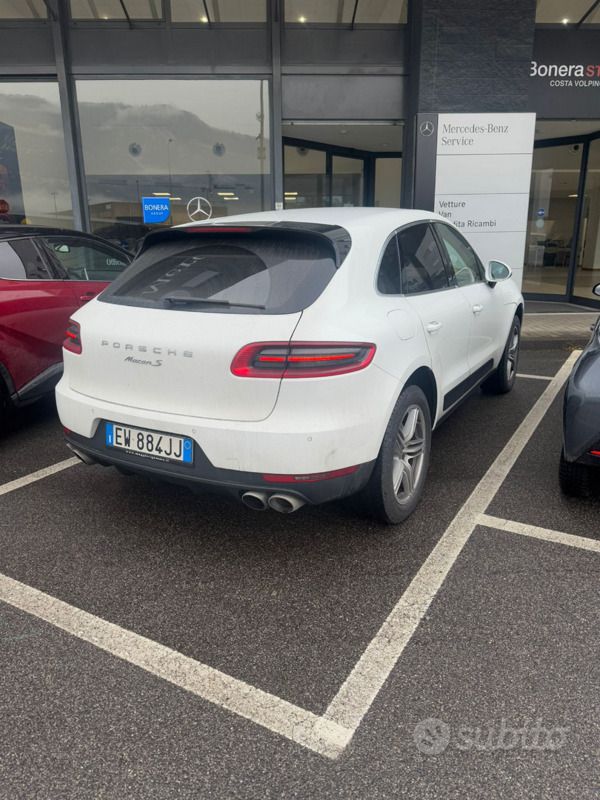 Usata 2014 Porsche Macan S SUV | 31.000 € (Cara) - Immagine 1/4
