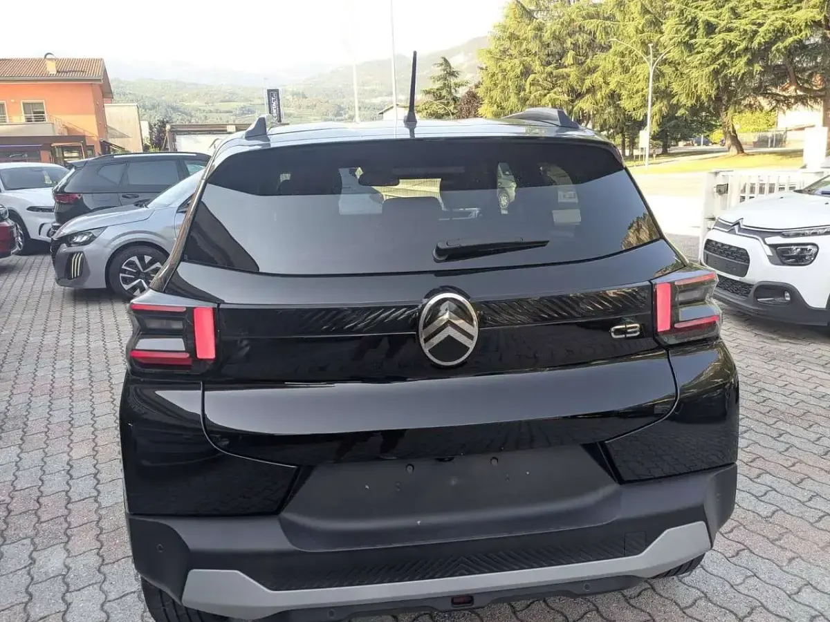 Usata Citroën C3 101 CV (74 kW) 2025 Nero SUV