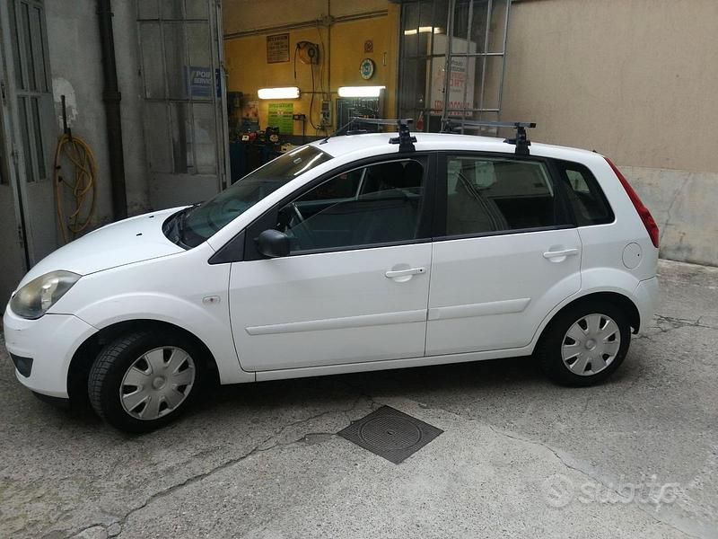 Usata Ford Fiesta 75 CV (55 kW) 2008 Utilitaria