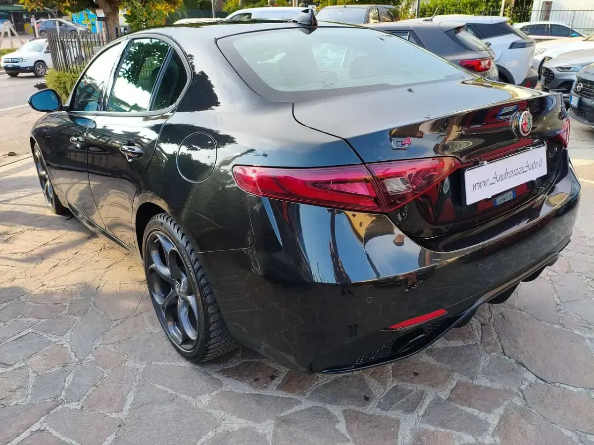 Usata Alfa Romeo Giulia Veloce 209 CV (153 kW) 2020 Nero Berlina
