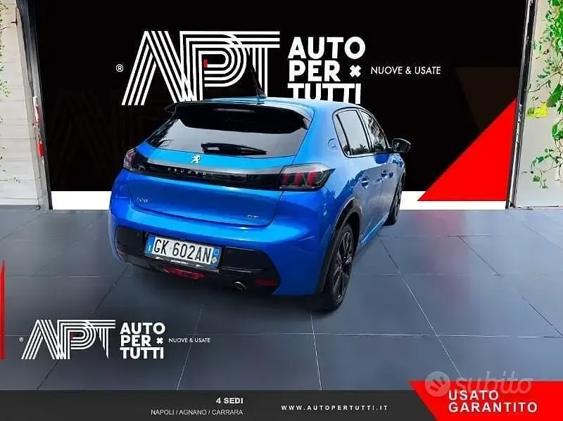 Usata Peugeot 208 GT 102 CV (75 kW) 2022 Blu Utilitaria