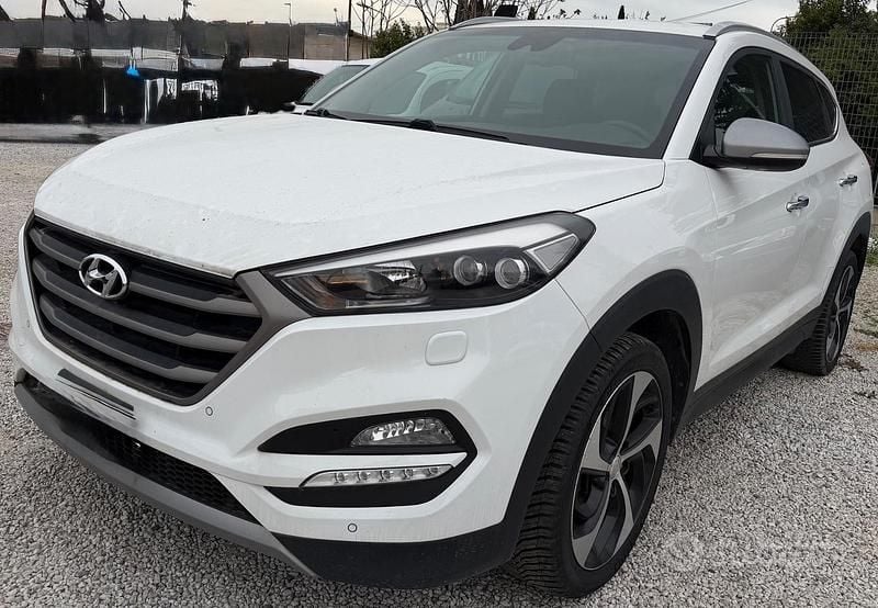 Usata Hyundai Tucson Edition 116 CV (85 kW) 2017 Bianco SUV