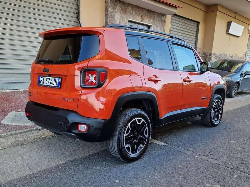 Usata Jeep Renegade Trailhawk 170 CV (125 kW) 2015 Arancione SUV