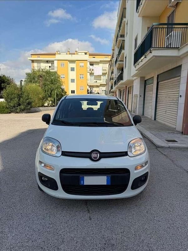Usata Fiat Panda Easy 69 CV (50 kW) 2020 Bianco Berlina