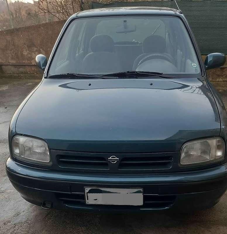 Usata Nissan Micra 75 CV (55 kW) 1994 Verde Berlina