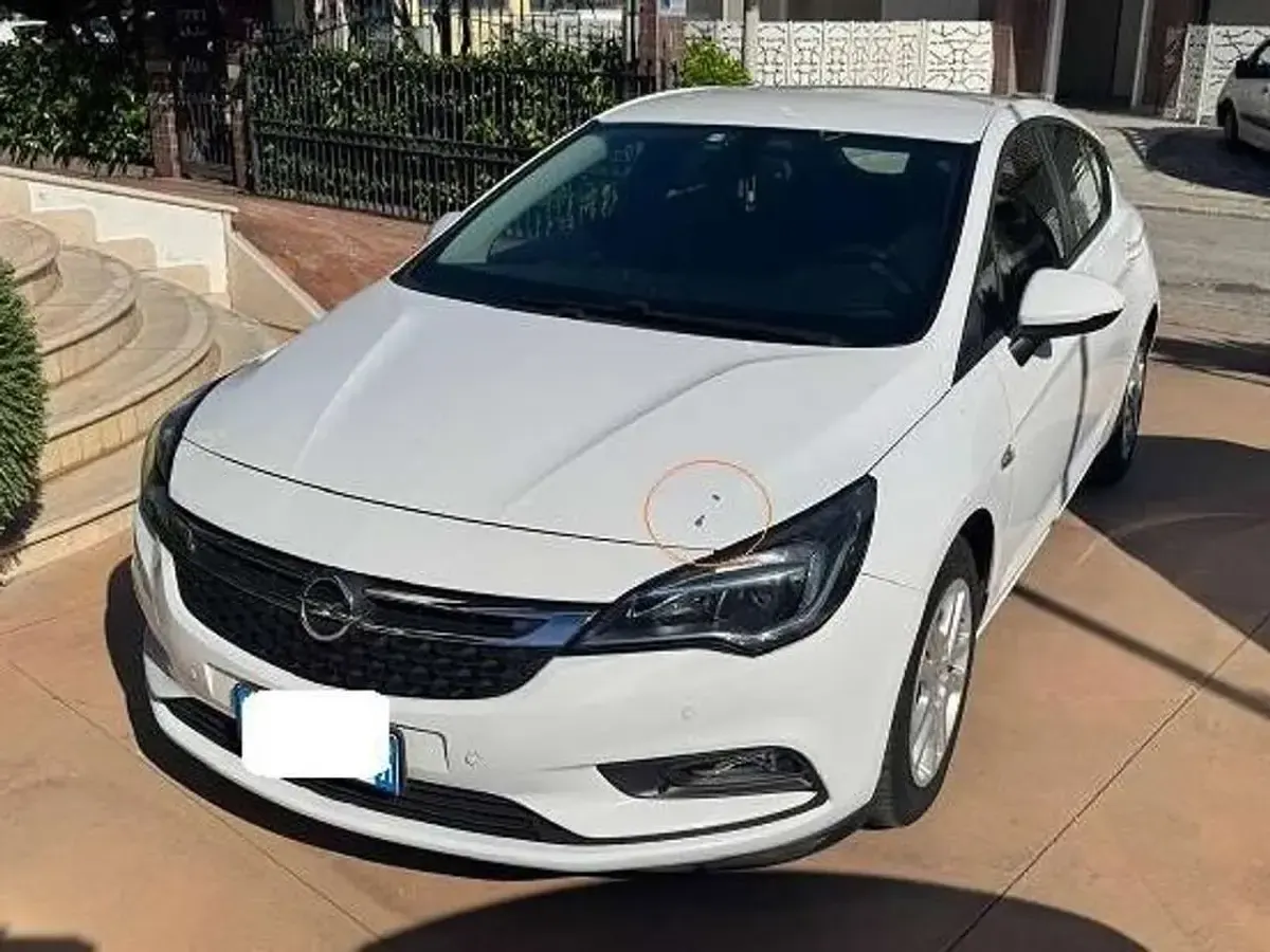 Usata Opel Astra Innovation 110 CV (80 kW) 2017 Bianco Berlina