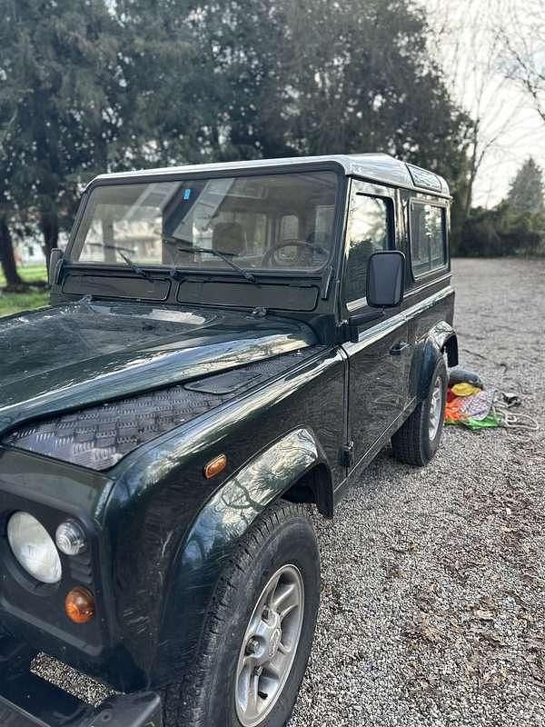 Usata Land Rover Defender 122 CV (89 kW) 2004 Verde SUV