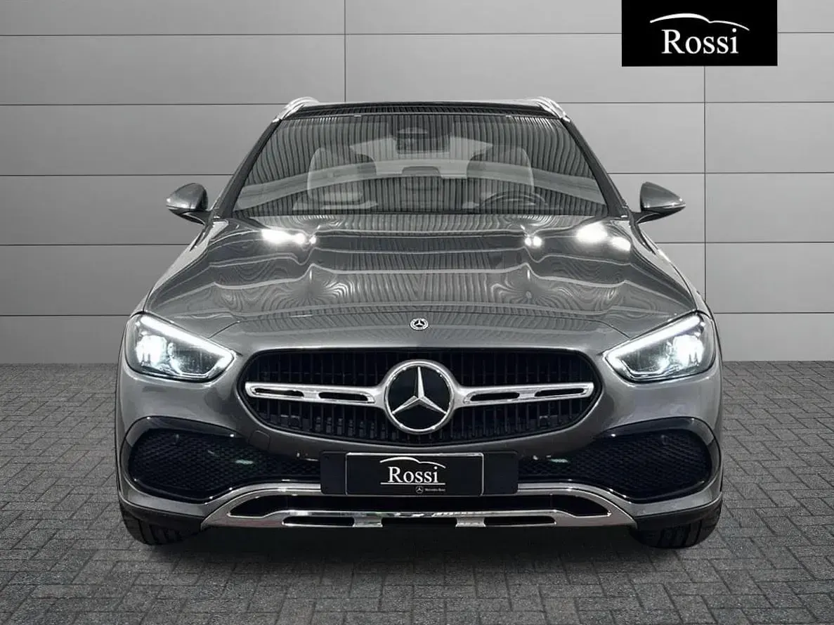 Usata Mercedes 220 Advanced Plus 197 CV (144 kW) 2023 Grigio scuro metallizzato Station wagon