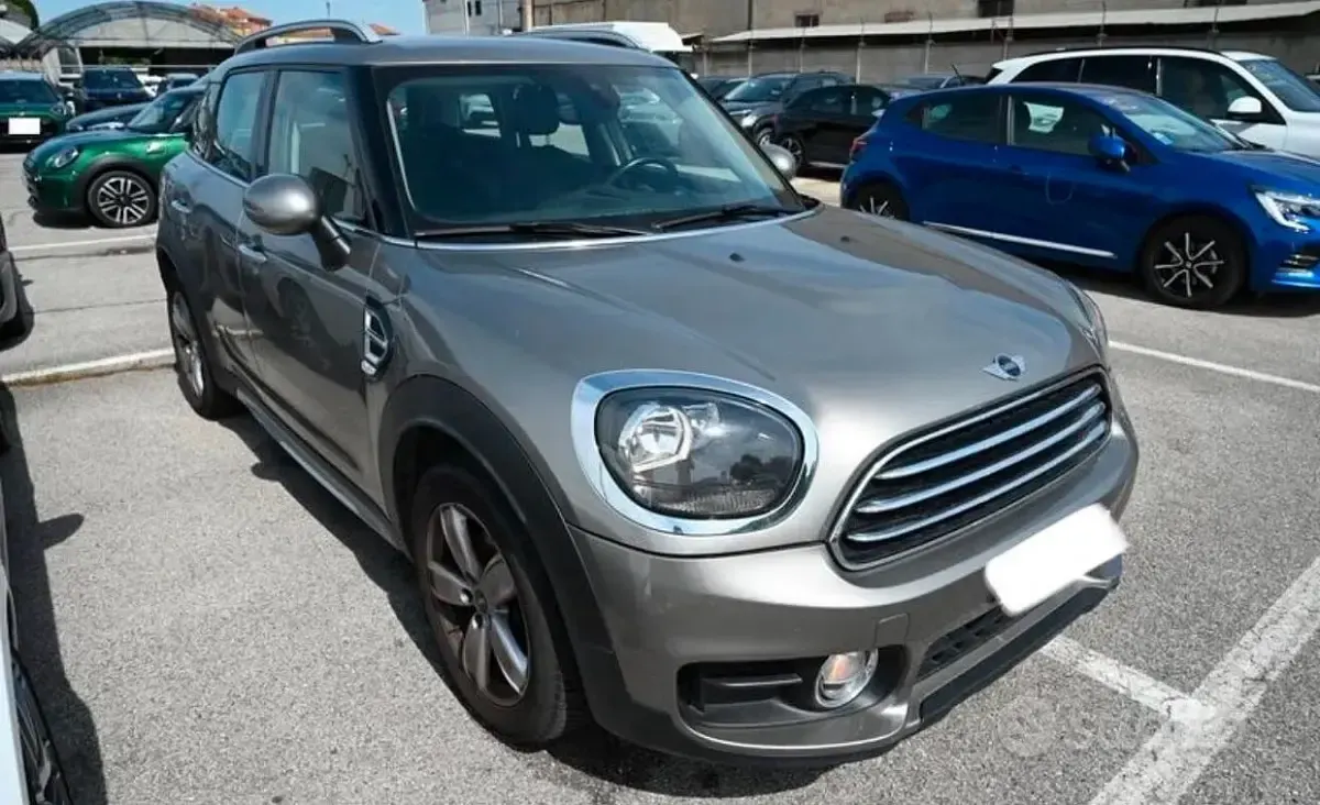 Usata Mini Cooper D Countryman 116 CV (85 kW) 2018 Grigio SUV