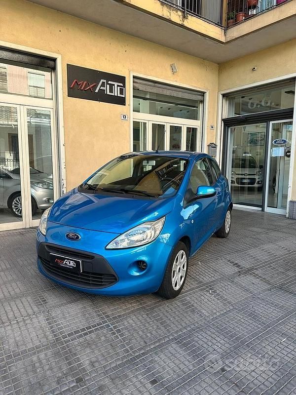 Usata Ford Ka 69 CV (50 kW) 2016 Blu Berlina
