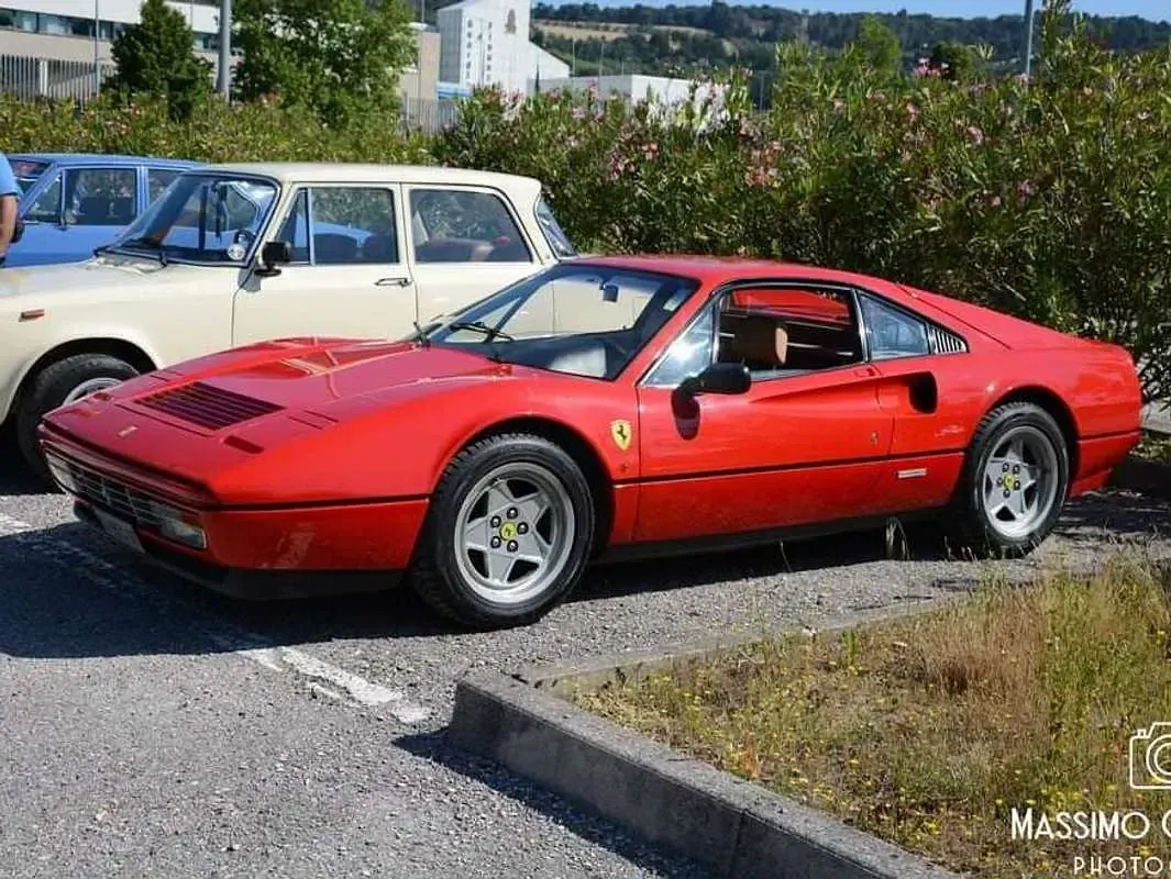 Usata Ferrari 328 271 CV (199 kW) 1987 Rosso Berlina