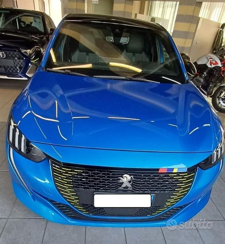 Usata Peugeot 208 GT-line 131 CV (96 kW) 2020 Blu Utilitaria