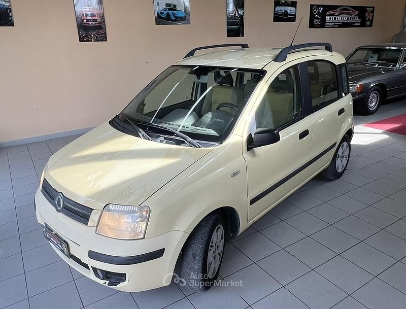 Usata Fiat Panda Dynamic 60 CV (44 kW) 2004 Giallo Utilitaria