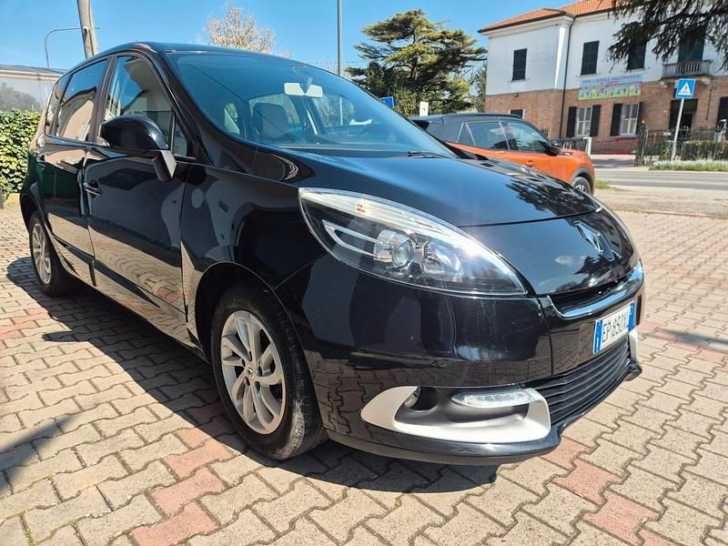 Usata Renault Scénic III XMOD 110 CV (80 kW) 2013 Nero Monovolume