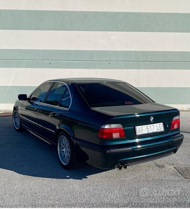 Begagnad BMW 528 1996 Grön Sedan
