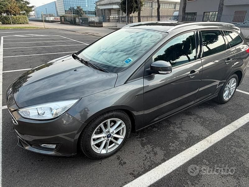 Grigio Usata 2018 Ford Focus Station wagon | 6900 € (Super prezzo) - Immagine 1/4