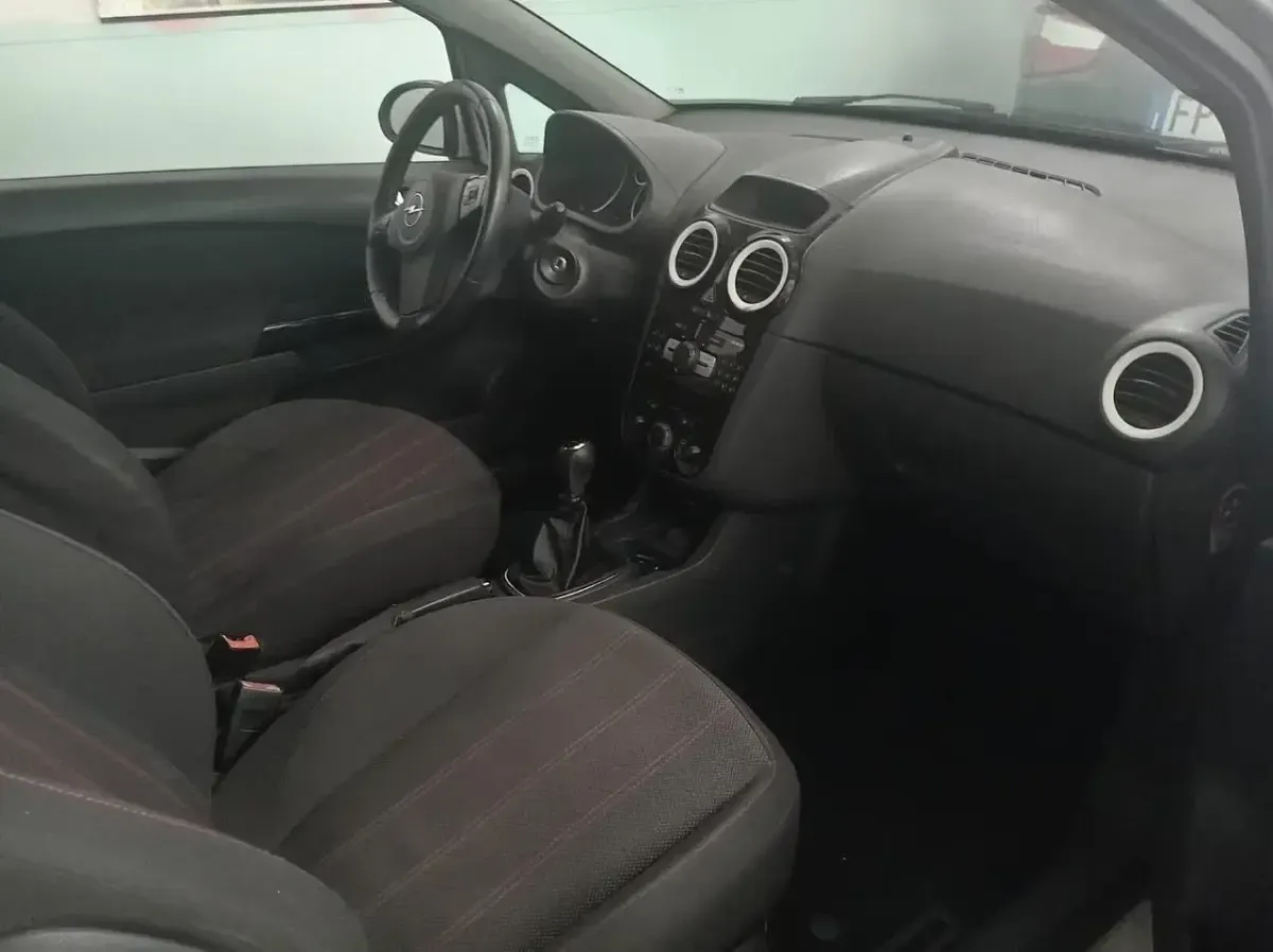 Usata Opel Corsa 75 CV (55 kW) 2011 Bianco Utilitaria