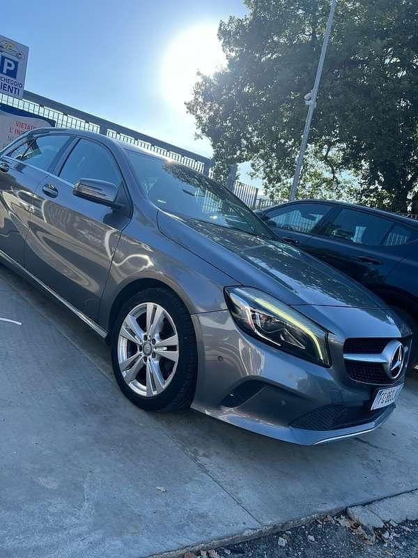 Usata Mercedes A200 Premium 136 CV (100 kW) 2016 Grigio Berlina