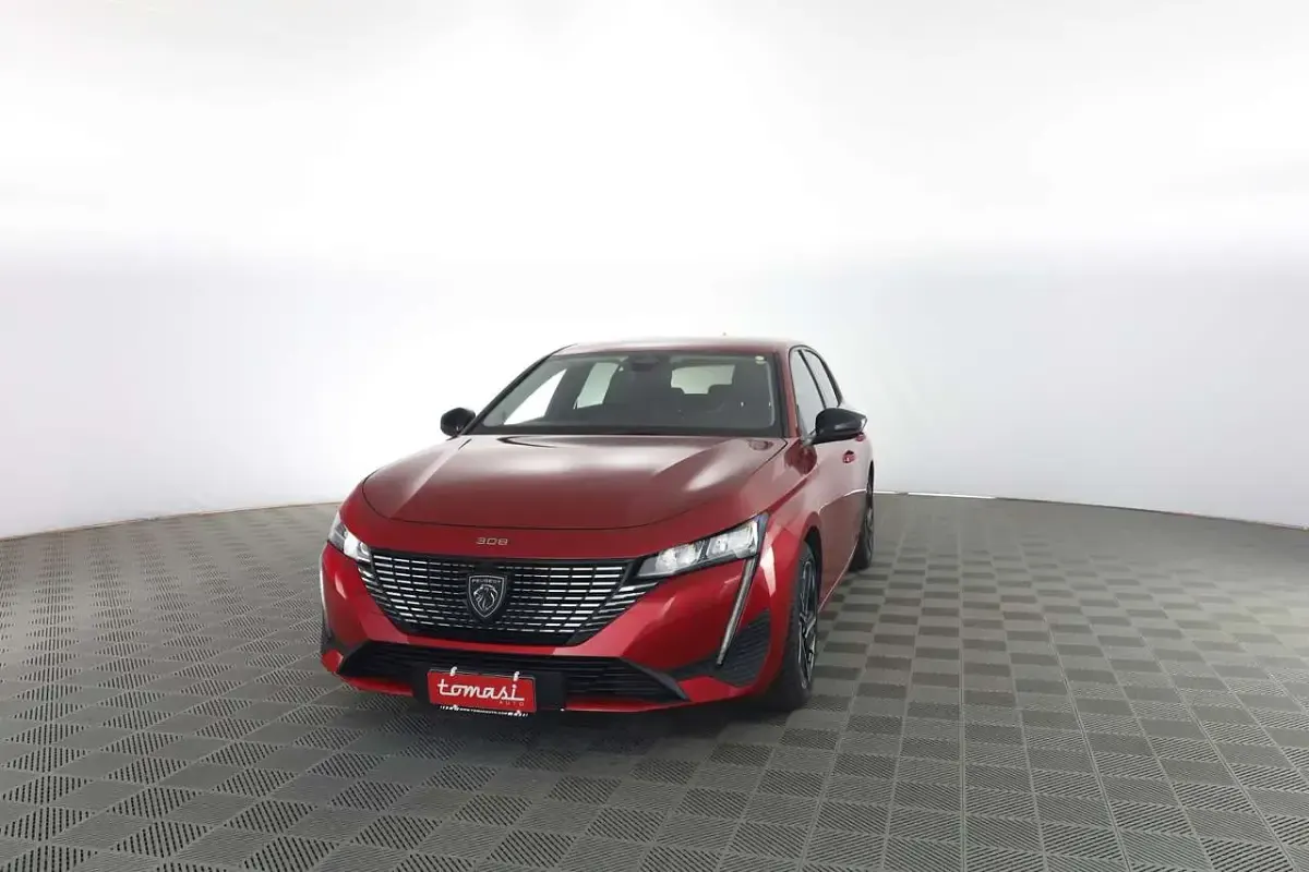 Usata Peugeot 308 Allure 131 CV (96 kW) 2023 Colore rosso Utilitaria