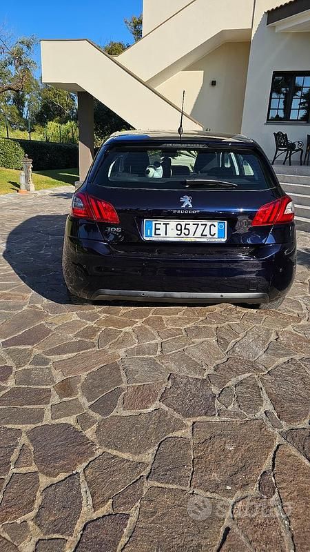 Usata Peugeot 308 Business-Line 116 CV (85 kW) 2014 Blu Berlina