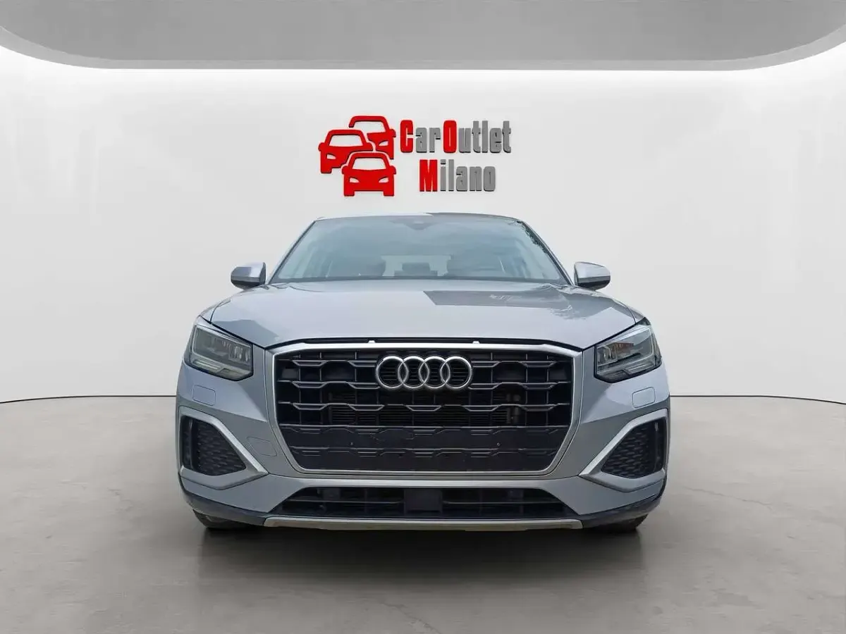 Usata Audi Q2 Advanced Plus 150 CV (110 kW) 2023 Argento fioretto SUV