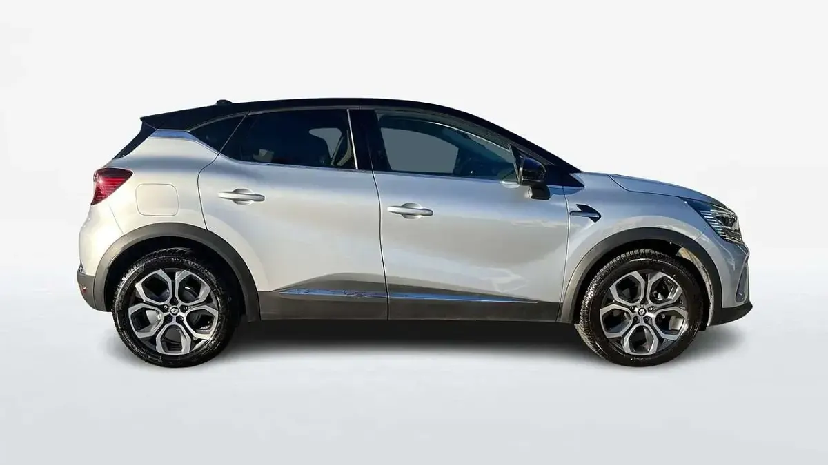 Usata Renault Captur Techno 101 CV (74 kW) 2023 Grigio SUV