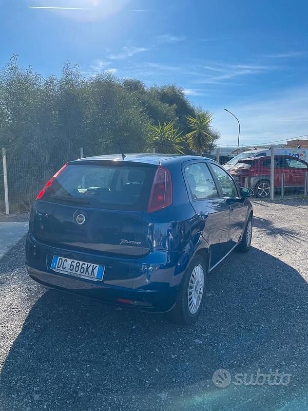 Usata Fiat Grande Punto 75 CV (55 kW) 2006 Blu Utilitaria