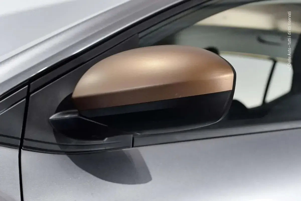 Nuova Dacia Sandero Extreme 122 CV (89 kW) 2026 Grigio scisto metallizzato SUV