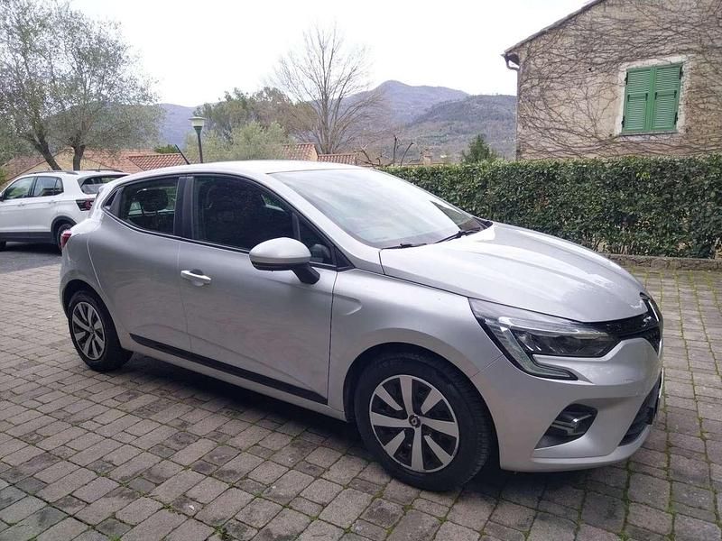 Usata Renault Clio V 101 CV (74 kW) 2021 Argento Berlina
